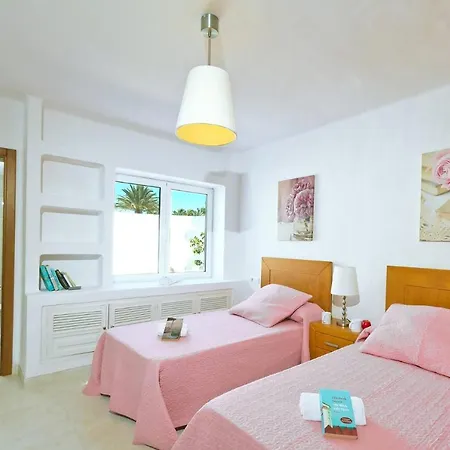 Ana Maria By Βίλα