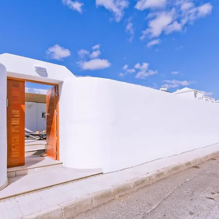 Villa Ana Maria By Puerto del Carmen (Lanzarote)